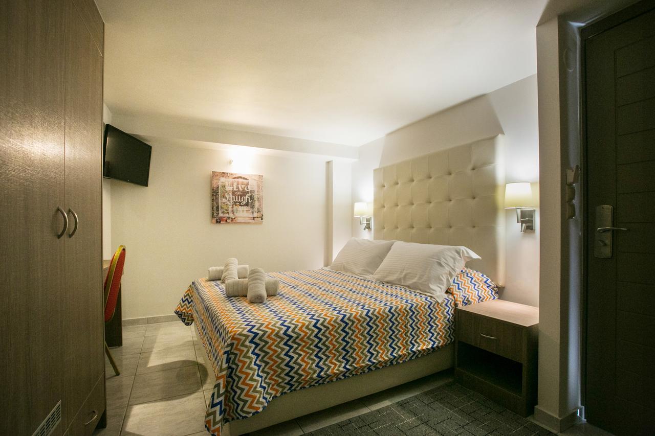 City Life Hotel Heraklion Exteriör bild